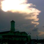Another phone pic. It was quite a nice scene as the anvil spread out.