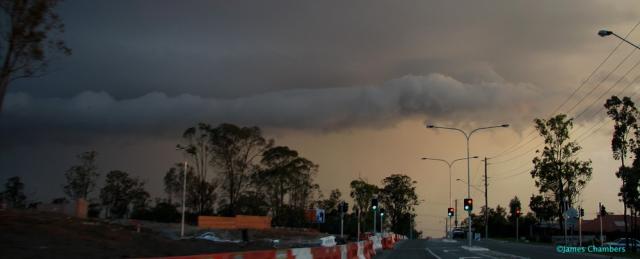 Weak gust front developing